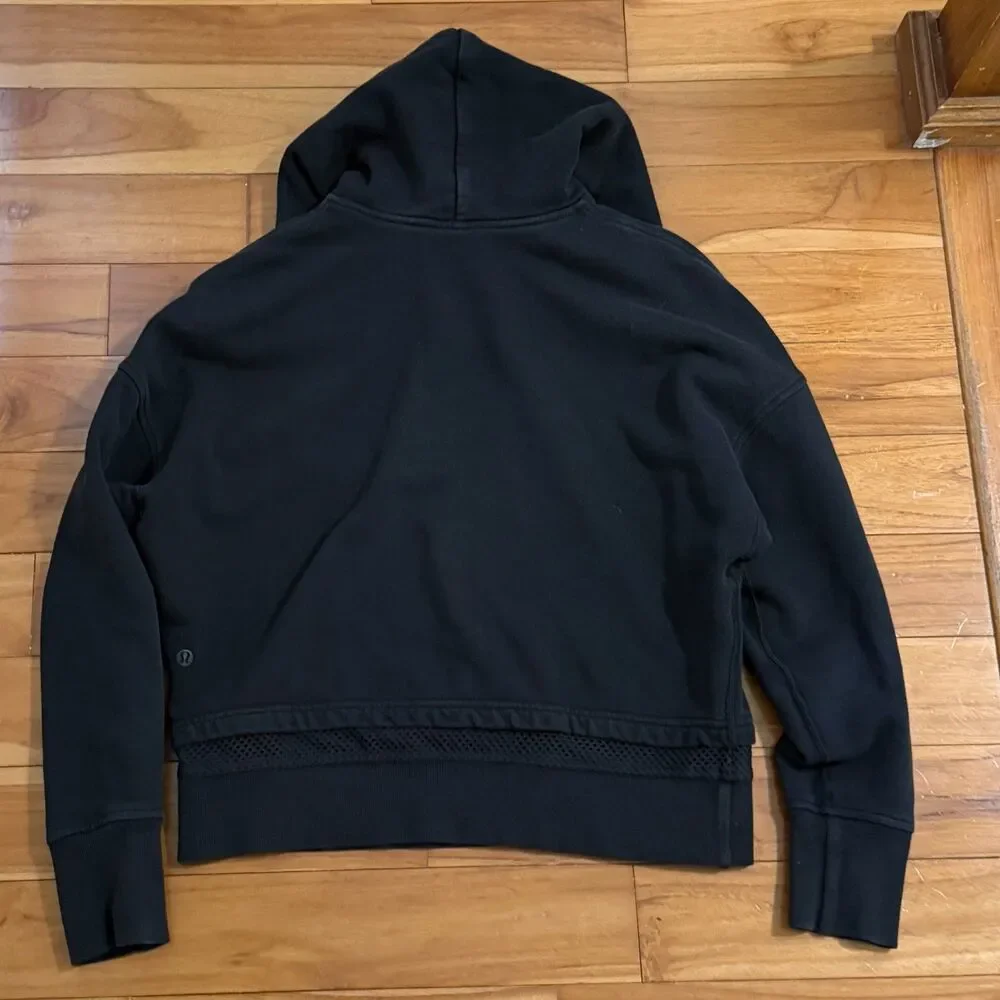 Lululemon Warm Down Hoodie Loose Fit Black Size 6 Athleisure Activewear Yoga